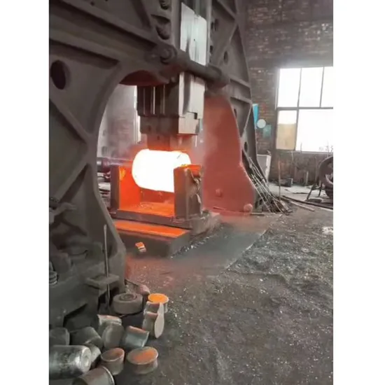 Usine de personnalisation de l'échantillon de pièce forgéee à chaud en acier allié pour fusée de direction Pièces auto/camion/moto de 10 kg à 300 kg